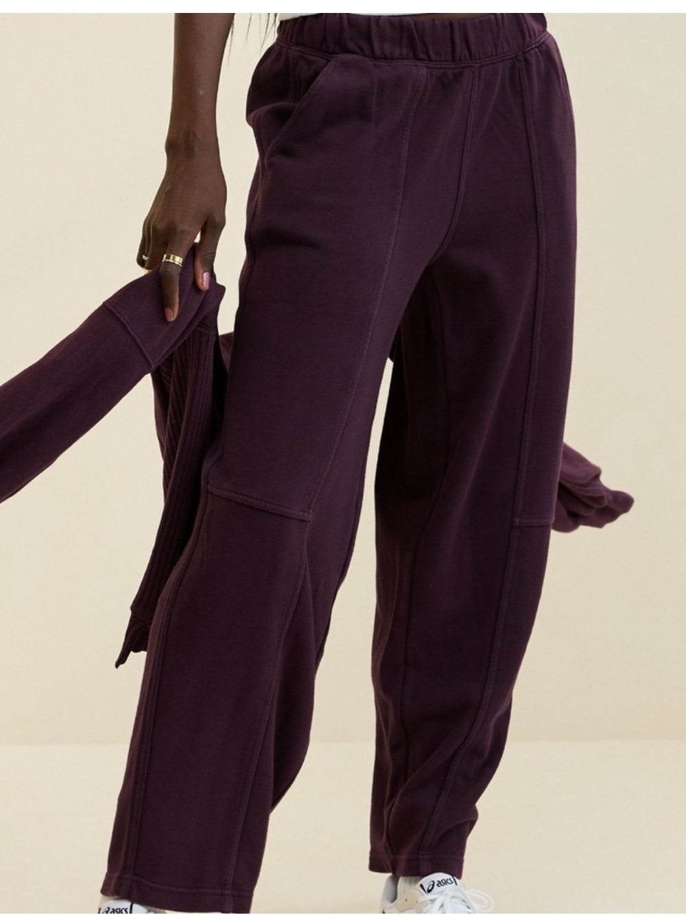 Aerie Seams Right Barrel Leg Sweatpants in Cool Berry size small